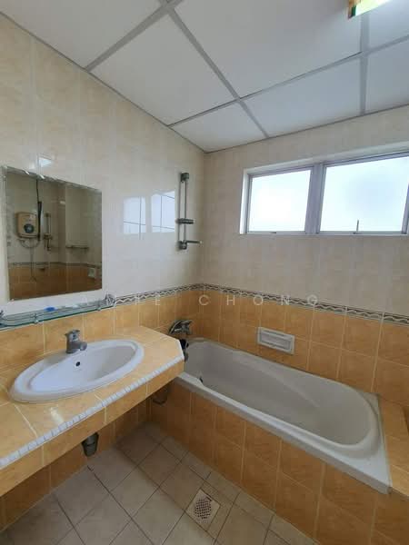 Kondominium untuk Dijual di Damaipuri - Amie Chong - Bathroom - PropertyGuru.com.my