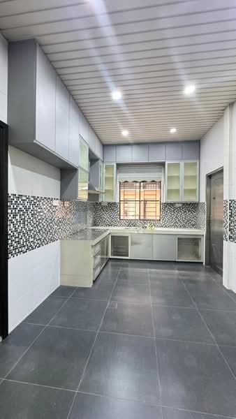 Bukit Sungai Long 1 untuk Untuk Dijual - RM 1,790,000, Mac 2026 - Kitchen - PropertyGuru.com.my