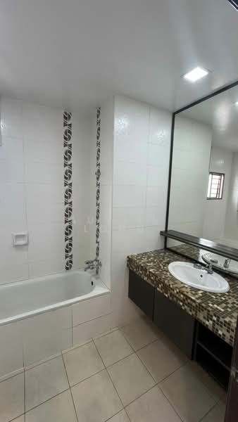 Bukit Sungai Long 1 untuk Untuk Dijual - RM 1,790,000, Mac 2026 - Bathroom - PropertyGuru.com.my