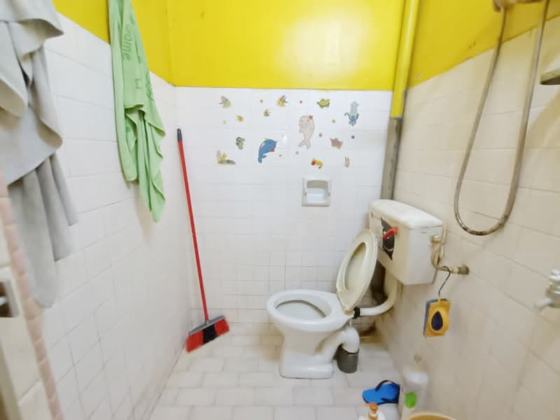 Taman dahlia taman dahliass untuk Untuk Dijual - RM 340,000, Feb 2026 - Bathroom - PropertyGuru.com.my