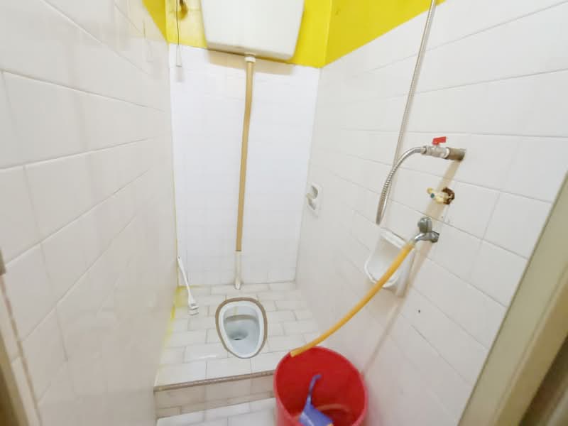 Taman dahlia taman dahliass untuk Untuk Dijual - RM 340,000, Feb 2026 - Bathroom - PropertyGuru.com.my