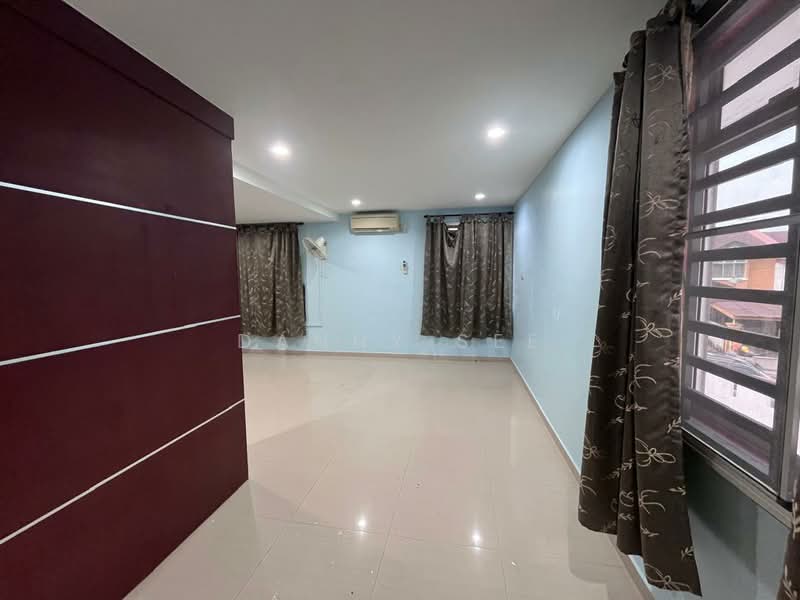 2-storey Terraced House for Sale in Bandar Putra (Kulai) - Danny See - Living Room - PropertyGuru.com.my