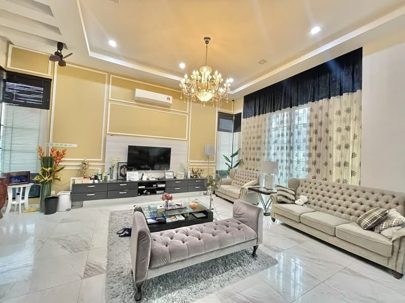 Semi-Detached House for Sale in Bukit Jelutong (Shah Alam) - Sheikh Imran - Living Room - PropertyGuru.com.my