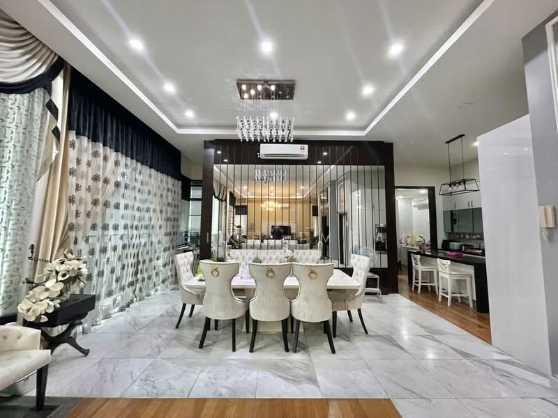 Semi-Detached House for Sale in Bukit Jelutong (Shah Alam) - Sheikh Imran - Dining Room - PropertyGuru.com.my