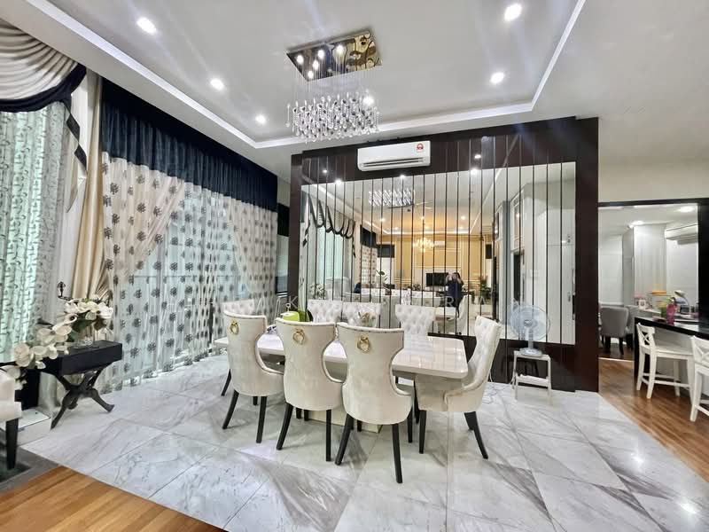 Semi-Detached House for Sale in Bukit Jelutong (Shah Alam) - Sheikh Imran - Dining Room - PropertyGuru.com.my