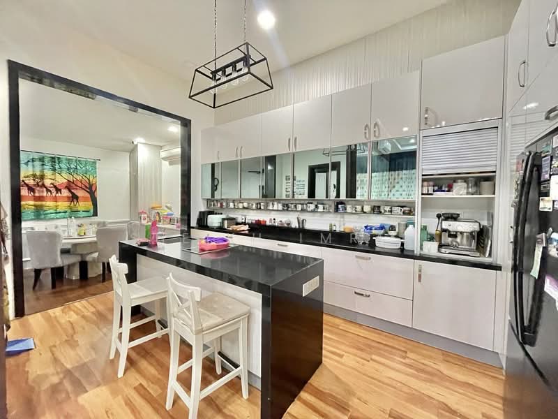 Semi-Detached House for Sale in Bukit Jelutong (Shah Alam) - Sheikh Imran - Kitchen - PropertyGuru.com.my