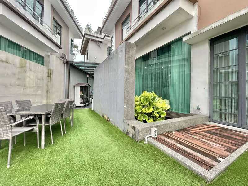 Semi-Detached House for Sale in Bukit Jelutong (Shah Alam) - Sheikh Imran - Exterior - PropertyGuru.com.my