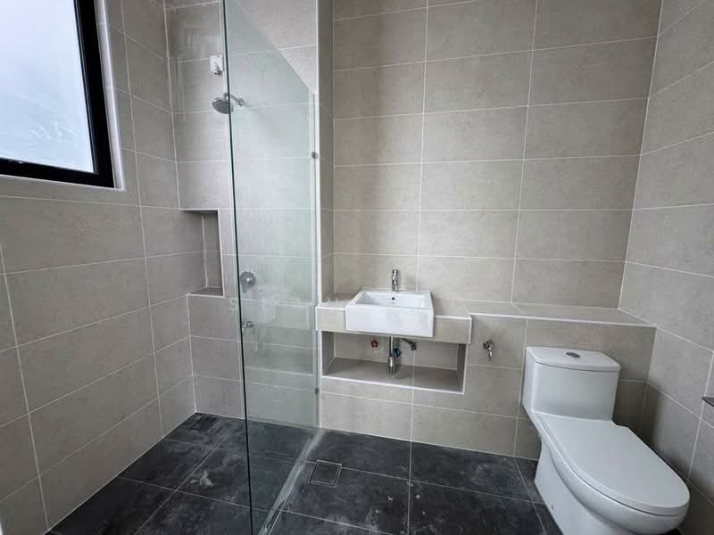 2-storey Terraced House for Sale in Taman Ekoflora (Johor Bahru) - Sean Lau - Bathroom - PropertyGuru.com.my