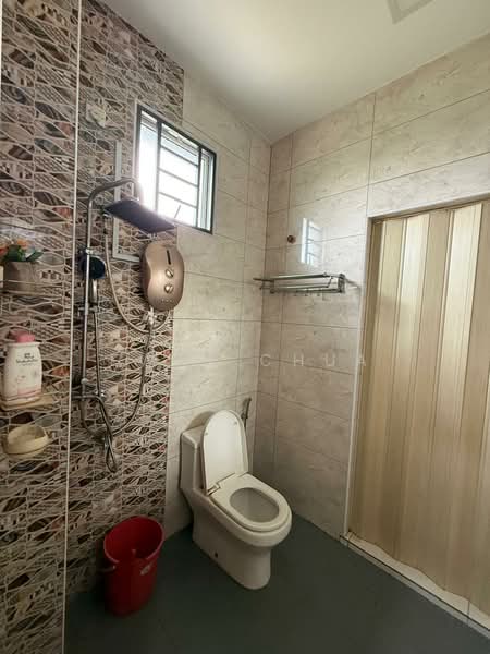 Rumah Teres 2 Tingkat untuk Dijual di Taman Kempas Indah (Tebrau) - Eway Chua - Bathroom - PropertyGuru.com.my
