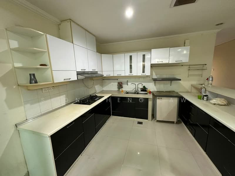 Townhouse for Sale in Country Heights (Kajang) - Soon Sheng Law - Kitchen - PropertyGuru.com.my
