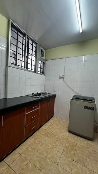 Sri Impian Condominium untuk Untuk Disewa - RM 3,000 /bulan, Mac 2026 - Kitchen - PropertyGuru.com.my