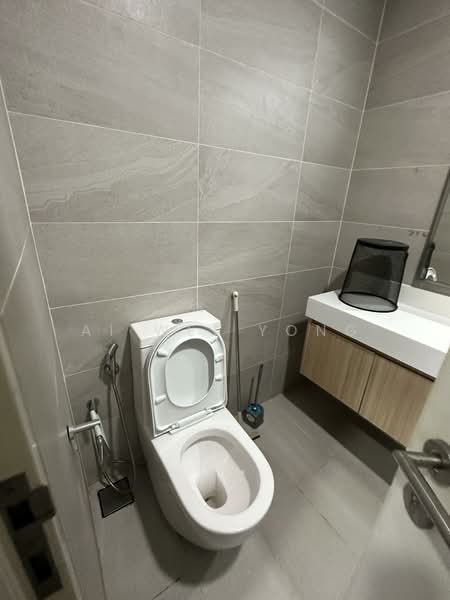 Service Residence for Rent at Third Avenue - Ai Wei Yong - Master bedroom Bathroom - PropertyGuru.com.my