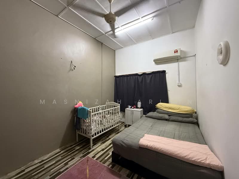 1-storey Terraced House for Sale in Ampang (Kuala Lumpur) - Masnizah Arifin - Bedroom - PropertyGuru.com.my