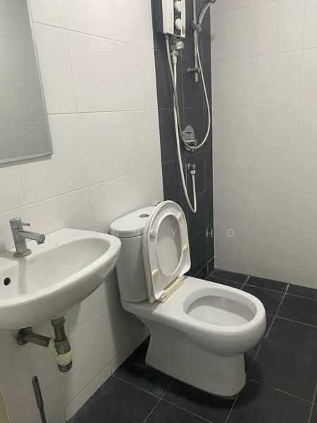 Service Residence for Rent at Pacific Place - Kennly Ho - Bathroom - PropertyGuru.com.my