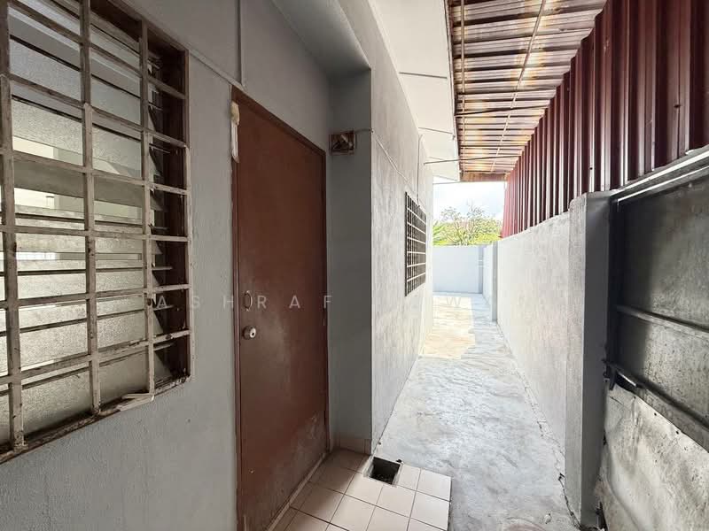 1.5-storey Terraced House for Sale in Bandar Bukit Raja (Klang) - Ashraf Azwan - Exterior - PropertyGuru.com.my