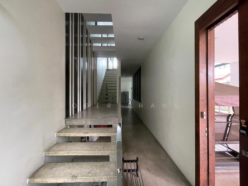 Zero-Lot Bungalow for Sale in Subang Jaya (Selangor) - Roger Phang - Entrance - PropertyGuru.com.my