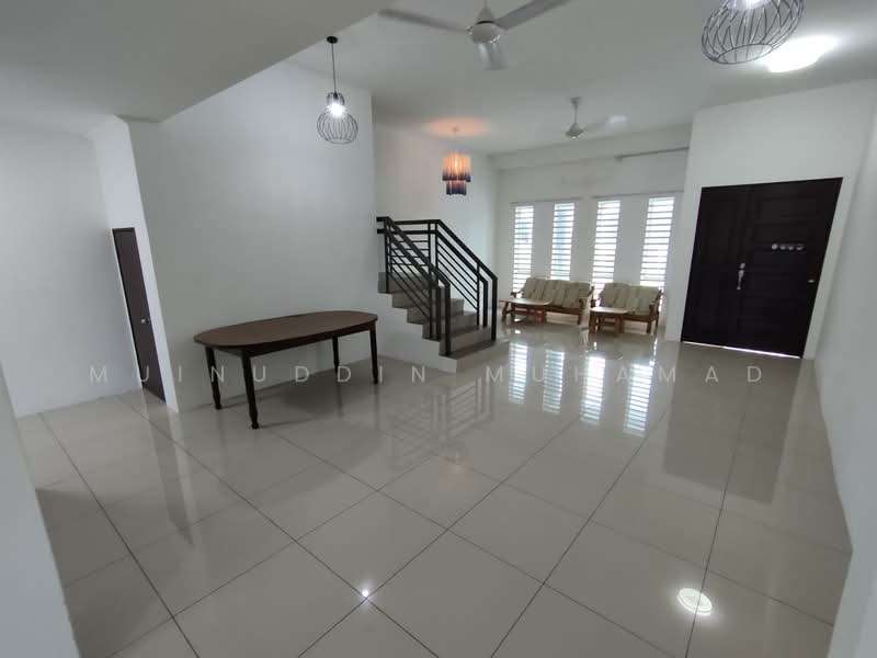 2-storey Terraced House for Rent in Teluk Intan (Perak) - Muinuddin Muhamad - Living Room - PropertyGuru.com.my