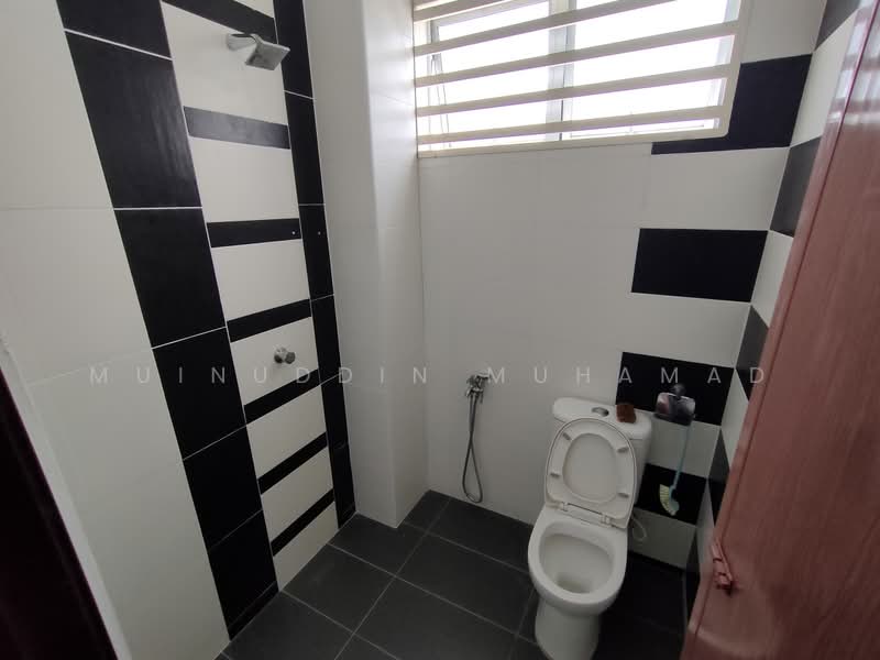 2-storey Terraced House for Rent in Teluk Intan (Perak) - Muinuddin Muhamad - Bathroom - PropertyGuru.com.my