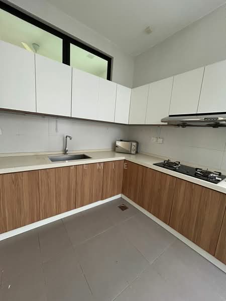 Senibong Cove - The WaterEdge Residences untuk Untuk Disewa - RM 8,000 /bulan, Mac 2026 - Kitchen - PropertyGuru.com.my