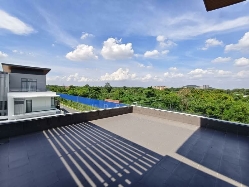 Semi-Detached House for Sale in Shah Alam (Selangor) - Aizuddin Ali - Exterior - PropertyGuru.com.my