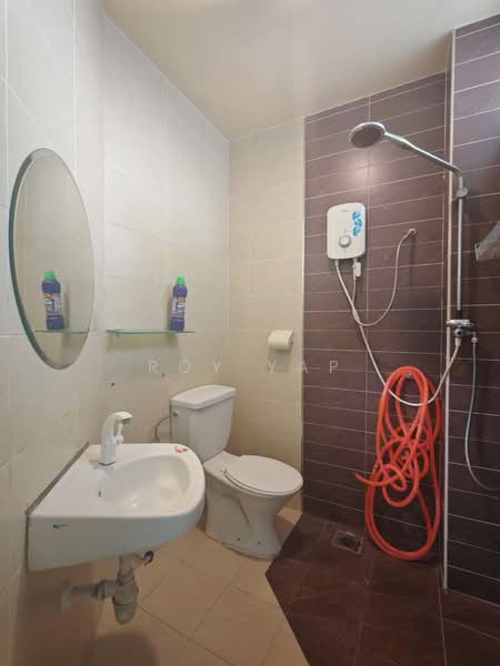 Lake View Suites untuk Untuk Disewa - RM 1,600 /bulan, Mac 2026 - Bathroom - PropertyGuru.com.my