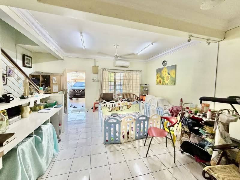 Terraced House for Sale in Kota Kemuning (Shah Alam) - Aizuddin Ali - Living Room - PropertyGuru.com.my