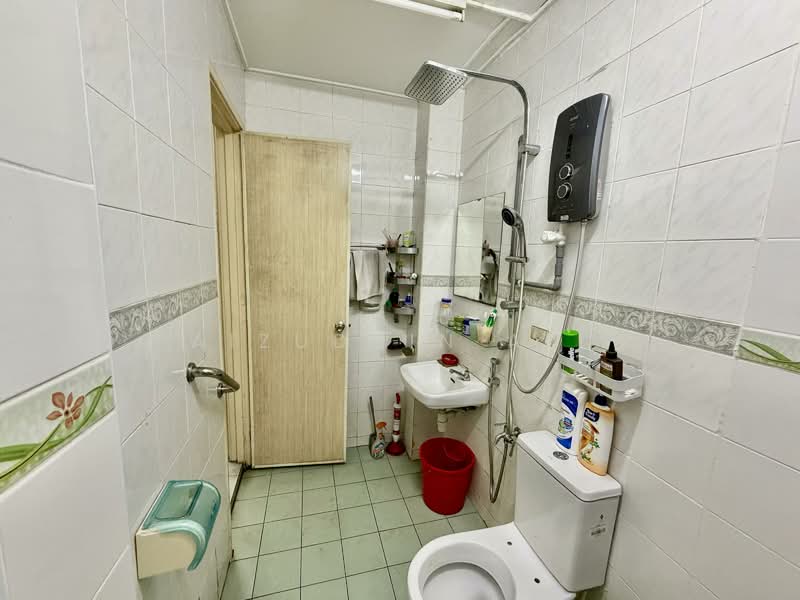 Terraced House for Sale in Kota Kemuning (Shah Alam) - Aizuddin Ali - Bathroom - PropertyGuru.com.my