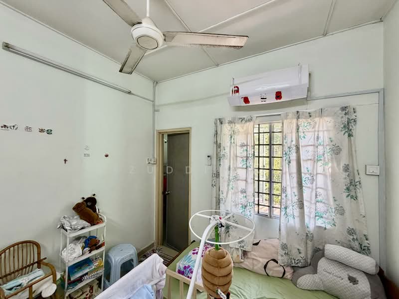 Terraced House for Sale in Kota Kemuning (Shah Alam) - Aizuddin Ali - Bedroom - PropertyGuru.com.my