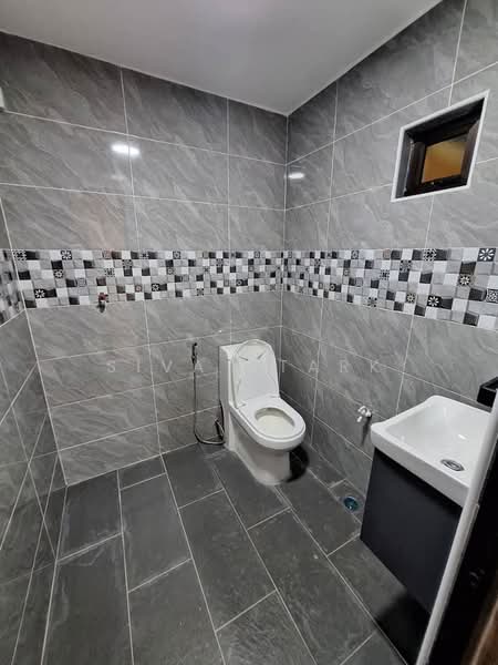 Taman Kota Masai: Plot 3 (Package 2) untuk Untuk Dijual - RM 328,000, Mac 2026 - Bathroom - PropertyGuru.com.my