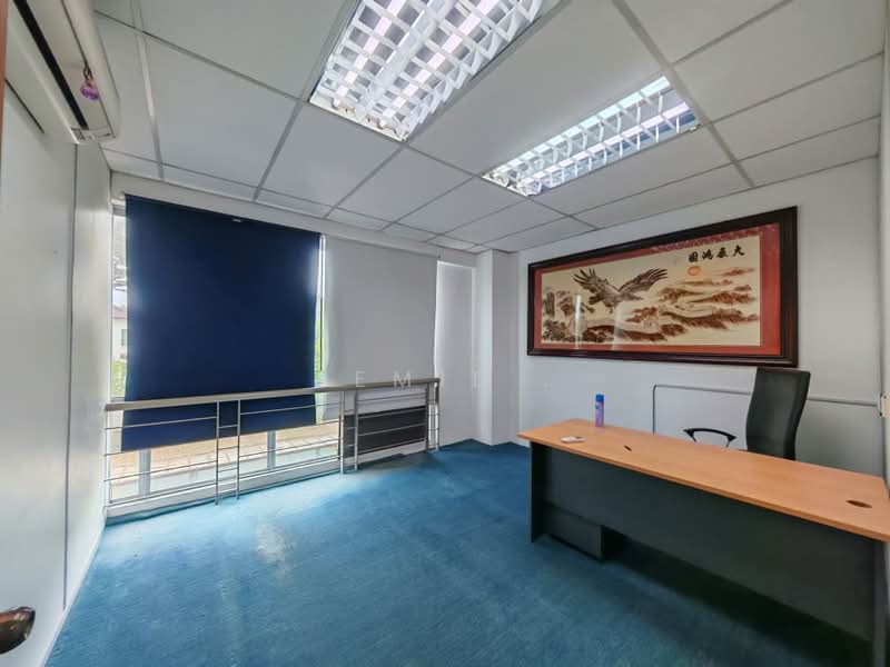 Shop / Office for Rent in Taman Molek (Johor Bahru) - Jemie . - Interior - PropertyGuru.com.my