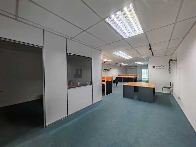 Shop / Office for Rent in Taman Molek (Johor Bahru) - Jemie . - Interior - PropertyGuru.com.my