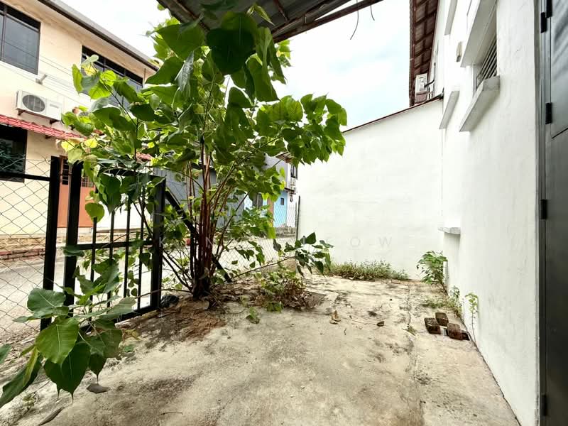 2-storey Terraced House for Sale in Bukit Indah (Iskandar Puteri (Nusajaya)) - Kinki Teow - Exterior - PropertyGuru.com.my