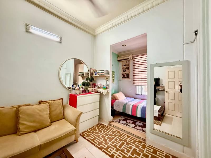 2.5-storey Terraced House for Sale in Seksyen 7 (Shah Alam) - Deeya Yusof - Living Room - PropertyGuru.com.my