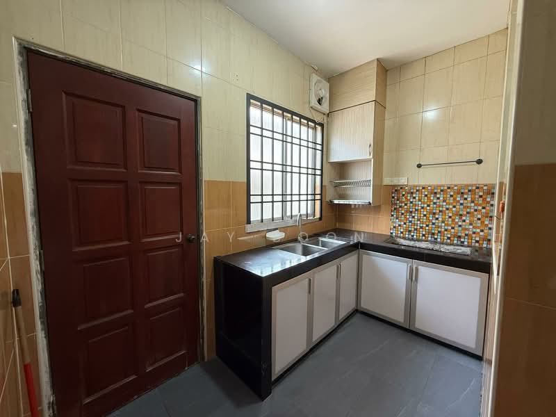 Nusa Indah Nusas Indahs untuk Untuk Disewa - RM 2,800 /bulan, Feb 2026 - Kitchen - PropertyGuru.com.my