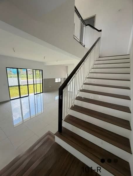 2-storey Terraced House for Sale in Bandar Bukit Raja (Klang) - Daniel Kok - Living Room - PropertyGuru.com.my