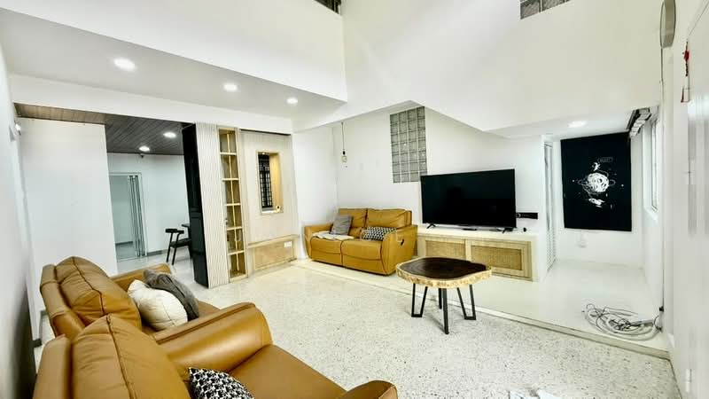 2.5-storey Terraced House for Sale in Taman Pelangi (Johor Bahru) - Janice . - Living Room - PropertyGuru.com.my