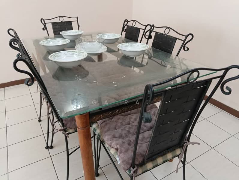 Untuk Disewa - Regency Condominium