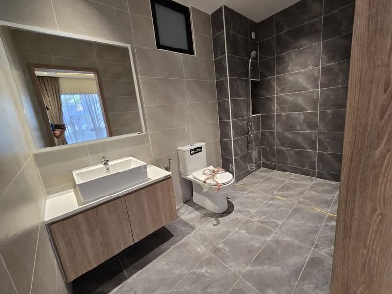 Service Residence for Sale at Parkland by the River - Edven Ng - Bathroom - PropertyGuru.com.my