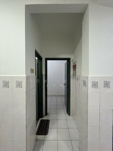 2-storey Terraced House for Sale in Taman Sri Haneco (Semenyih) - Soon Sheng Law - Corridor - PropertyGuru.com.my