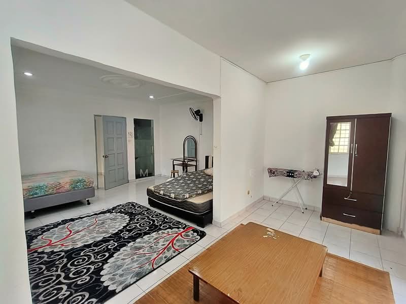 3-storey Terraced House for Sale in Sri Petaling (Kuala Lumpur) - Max Lee - Bedroom - PropertyGuru.com.my