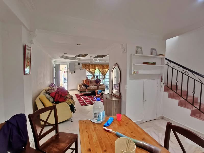 3-storey Terraced House for Sale in Sri Petaling (Kuala Lumpur) - Max Lee - Living Room - PropertyGuru.com.my