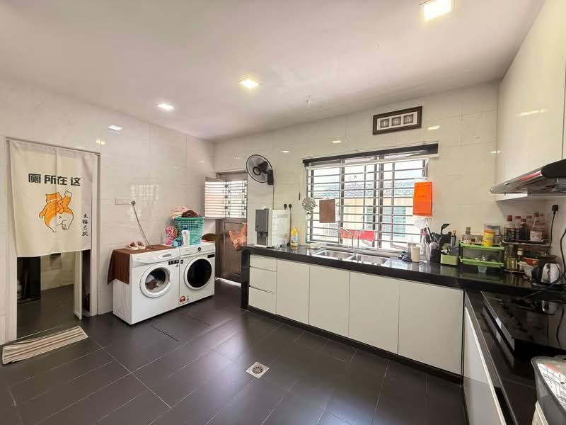 2-storey Terraced House for Sale in Taman Skudai Baru (Skudai) - Coco Feng Lily - Kitchen - PropertyGuru.com.my