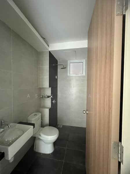 QuayWest Residence untuk Untuk Dijual - RM 830,000, Feb 2026 - Bathroom - PropertyGuru.com.my