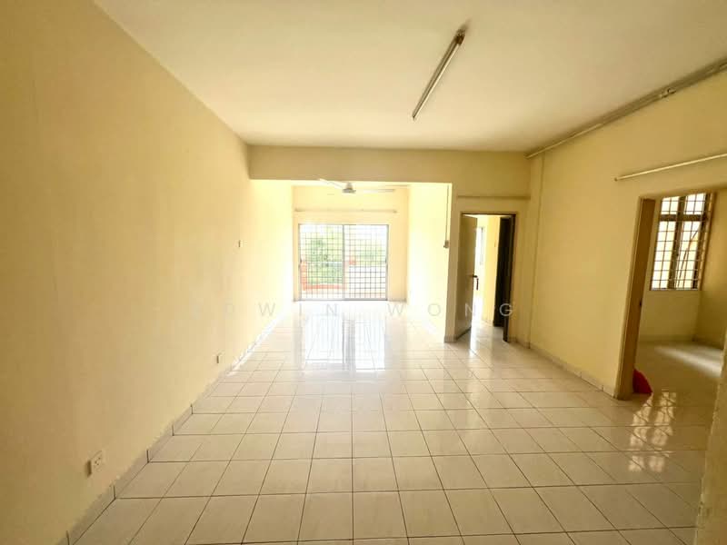 Pangsapuri Merak untuk Untuk Dijual - RM 249,000, Feb 2026 - Living Room - PropertyGuru.com.my