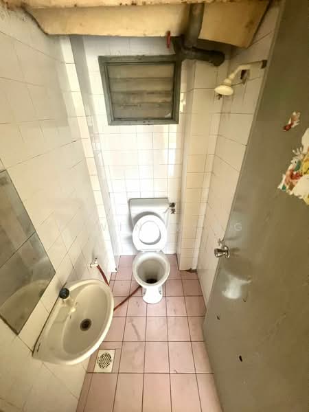 Pangsapuri Merak untuk Untuk Dijual - RM 249,000, Feb 2026 - Bathroom - PropertyGuru.com.my