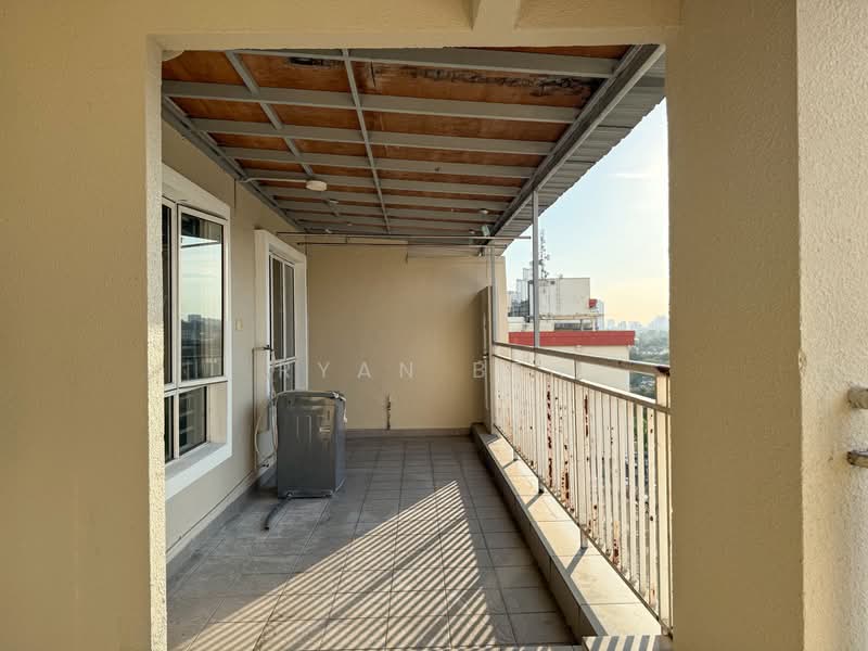 Servis Apartment untuk Dijual di Endah Promenade - Ryan Beh - Balcony - PropertyGuru.com.my