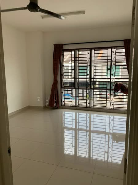 2-storey Terraced House for Sale in Bandar Saujana Putra (Tanjong Duabelas) - Zulfikar Zainal - PropertyGuru.com.my