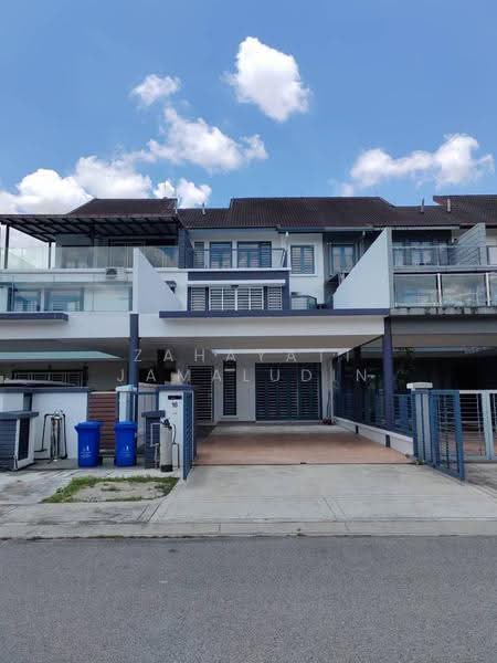 3-storey Terraced House for Rent in Shah Alam (Selangor) - Zahayati Jamaludin - Exterior - PropertyGuru.com.my