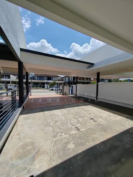3-storey Terraced House for Rent in Shah Alam (Selangor) - Zahayati Jamaludin - Exterior - PropertyGuru.com.my