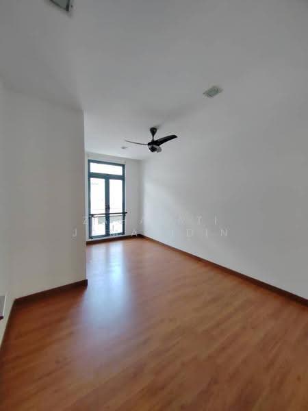 3-storey Terraced House for Rent in Shah Alam (Selangor) - Zahayati Jamaludin - PropertyGuru.com.my